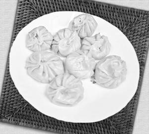 Veg steam momo