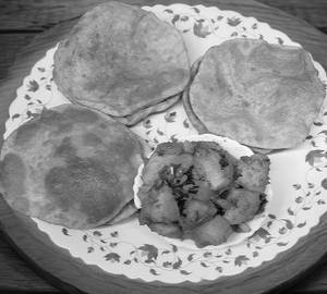 Jeera Aloo with 6 Poori (no onion no garlic)