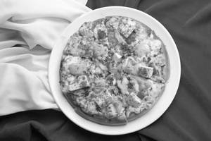 Paneer 65 Pizza