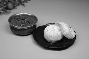 1 Ari Puttu With Chicken Varutharachathu Combo