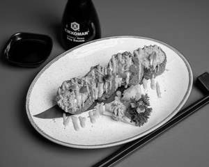 The "Cha" Seafood Futomaki Sushi