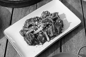Spicy Black Pepper Sauce Stir-fried
