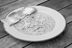 Creamy Pesto Spaghetti