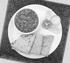 Egg Tadka Full  +  2Pics Rumali Roti
