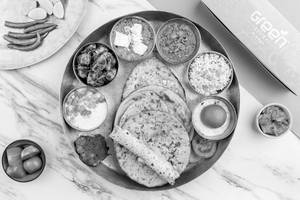 Dal Panchmail & Paneer Lababdar Thali