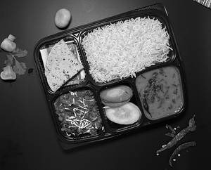 Deluxe Veg Thali