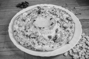 Cheese Volcano Spicy Tango Pizza