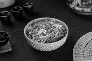 Veg Hakka Noodles