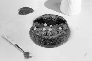 Rocher Rocker Chocolate Ice Cream Cake [600 Gms]
