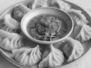 Paneer Momos (6 Pieces)