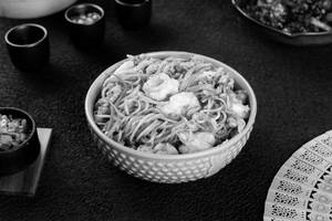 Seafood Hakka Noodles