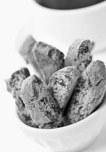Almond Biscooti 300 Grm