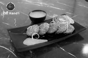 Desi Handi Chana Jor Tikki