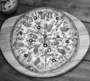 Farm house pizza