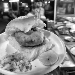 Vadapav