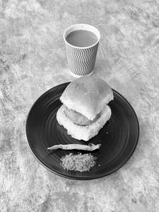 Adrak Chai With Classic Vada Pav (serves 1)
