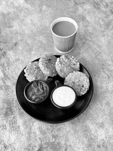 Adrak Chai With Sabudana Vada (serves 1)