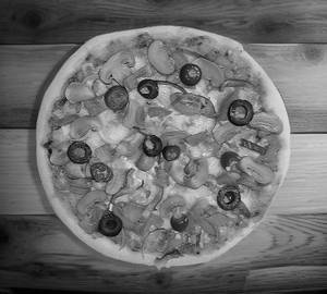 8" Veg Farmhouse Pizza