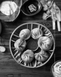 Paneer Cheesy Momos