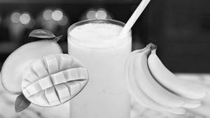 Mango Banana Smoothies
