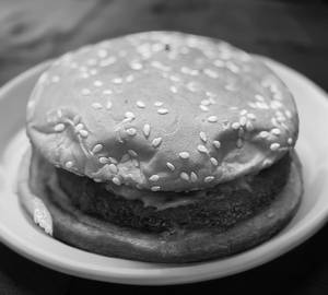 Classic veg burger