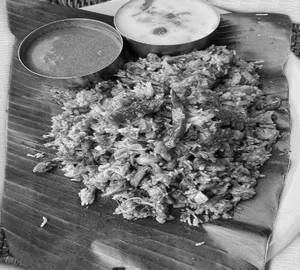 Chicken idiyappam kothu