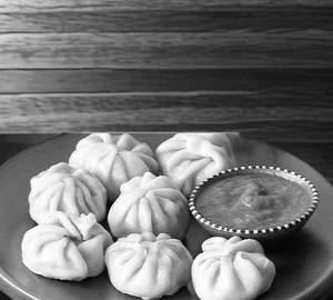 Chicken Tikka Steamed Momos