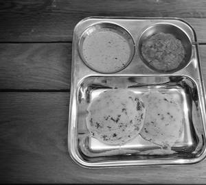 Rava idli 2 {pieces}