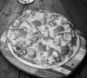 Paneer onion capsicum overloaded pizza 8 inch