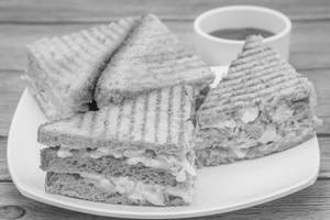 Veg Mayonnaise Sandwich