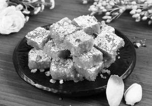 Moongdal Burfi