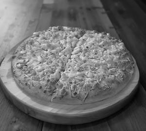Golden corn pizza