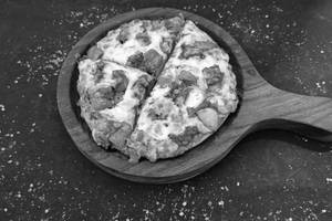 Butter Chicken Pizza