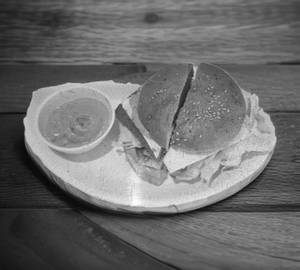 Tandoori Paneer Burger Ts