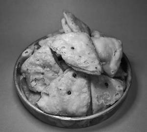 Tikoni Mathri ( 500 Gm ) Par Pkd