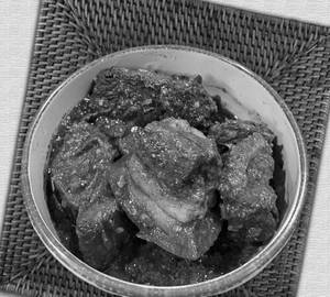 Smoked pork with perilla and axone