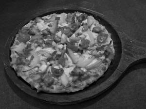 Tandoori Chicken Delight Pizza