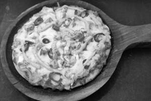 Indi Tandoori Paneer Pizza