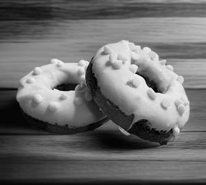 White Chocolate Chips Donuts
