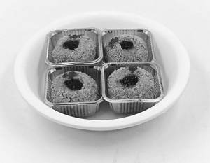Sandesh Strawberry [4 Piece]
