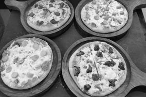 Non Veg Pizza Mania Combo