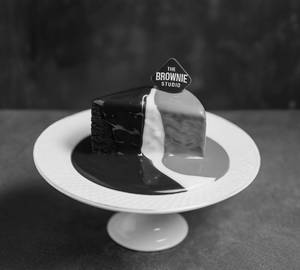 Triple Chocolate Tuxedo Pastry[1Pc]