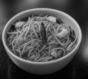 Egg Hakka Noodles