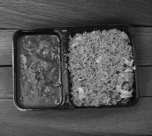 Egg Fried Rice +  Chicken Chilli [2 Pieces]