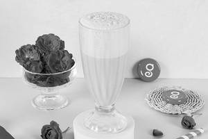 Rose Ice Cream Soda [650 Ml]