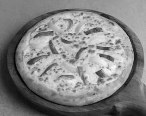 Capsicum + Onion Pizza