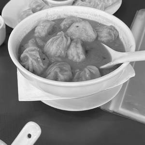 Soupy Momos Veg