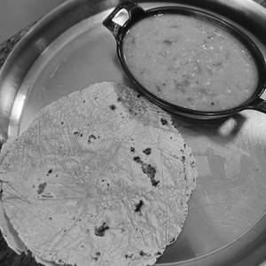 Jowar Roti With Pappu