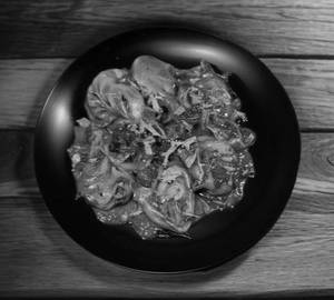 Veg Momos Chilli (5pcs)