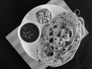 Chole Kulcha 2 Pieces